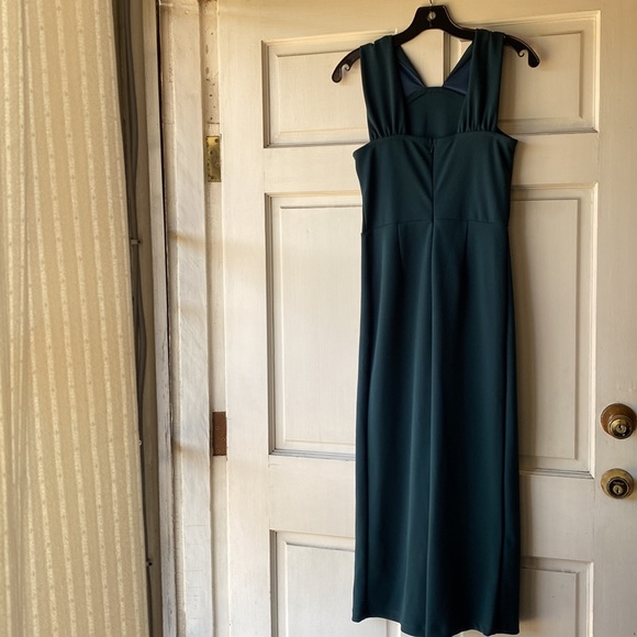 The Vanity Room Emerald Green Teal Sleeveless Cropped Jumpsuit Size S - Picture 2 of 6